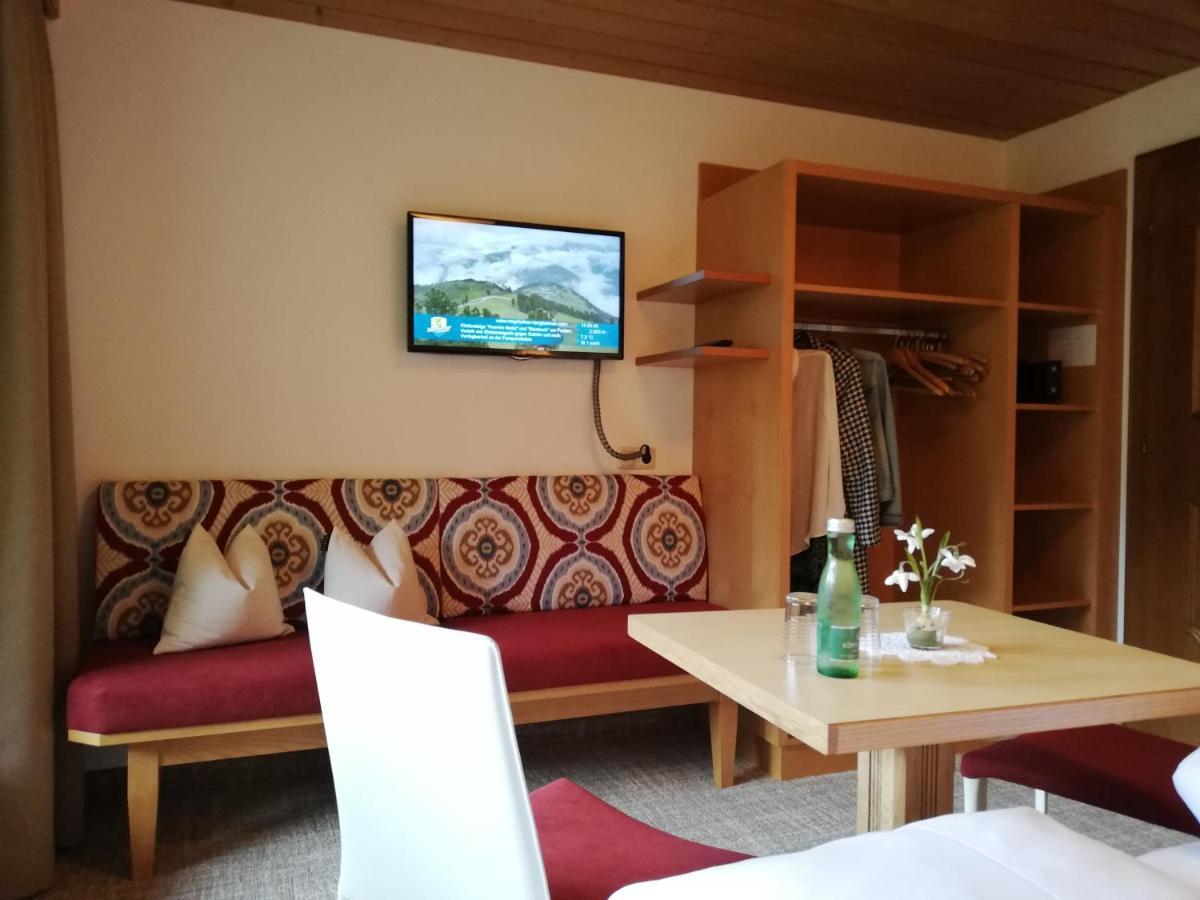Hotel Garni Erler Mayrhofen Buitenkant foto