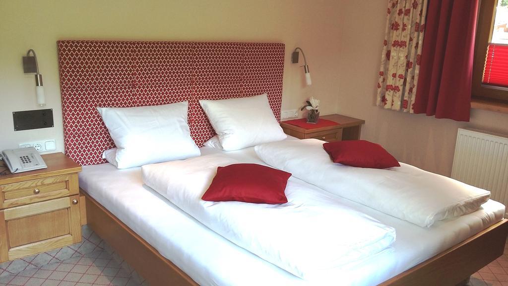 Hotel Garni Erler Mayrhofen Buitenkant foto