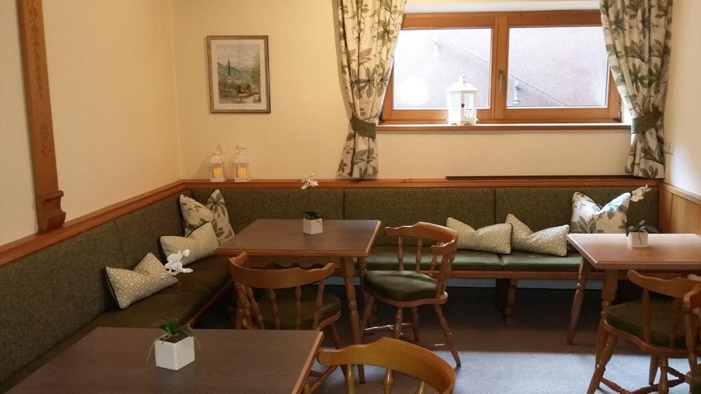 Hotel Garni Erler Mayrhofen Buitenkant foto