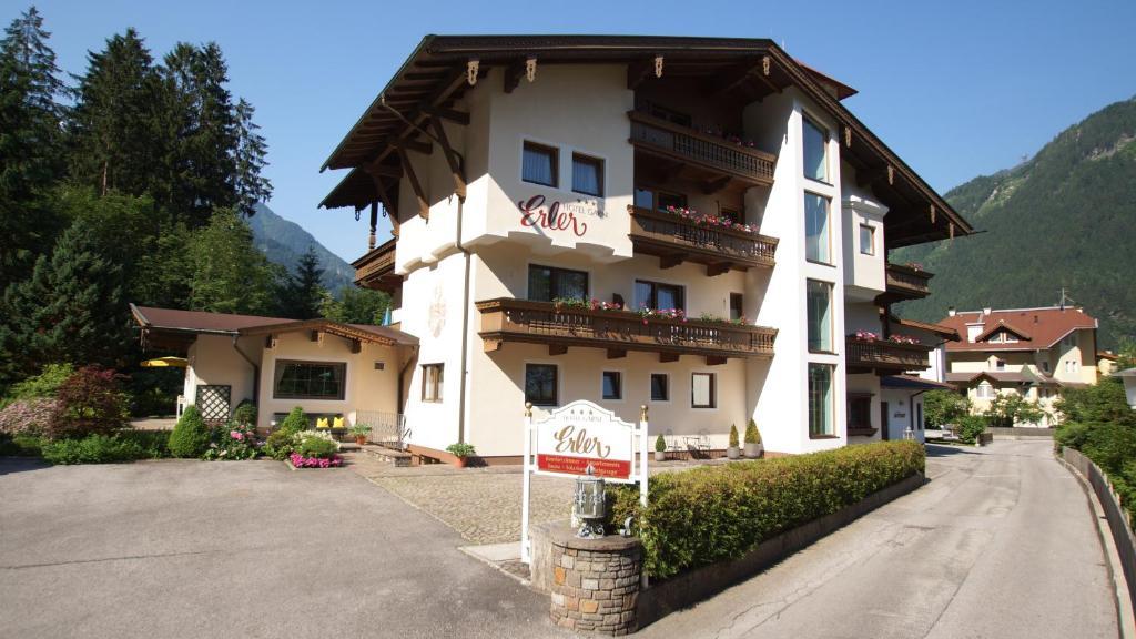 Hotel Garni Erler Mayrhofen Buitenkant foto