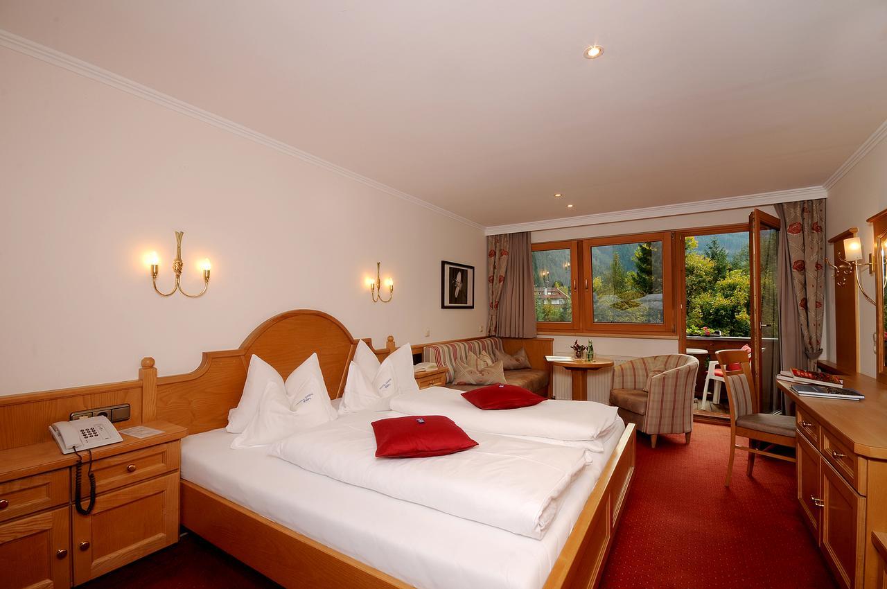 Hotel Garni Erler Mayrhofen Buitenkant foto