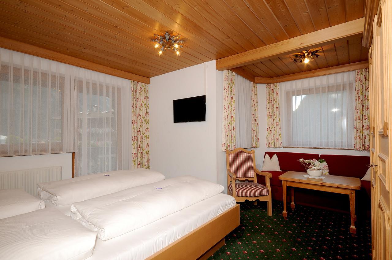 Hotel Garni Erler Mayrhofen Buitenkant foto